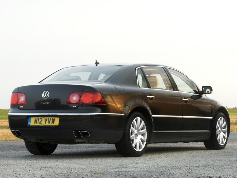  Volkswagen Phaeton W12 2007 года  (UK) (фото 5 из 16)